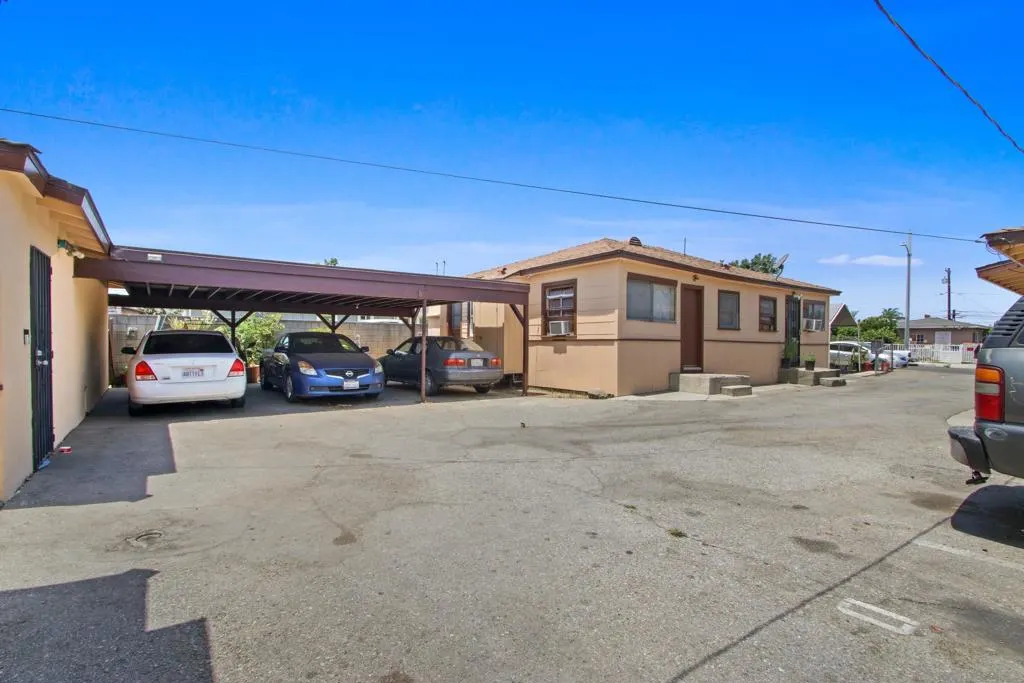 2348 Valwood Ave