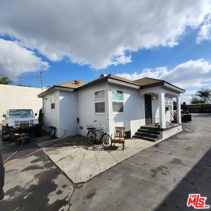 2446 2452 Durfee Avenue