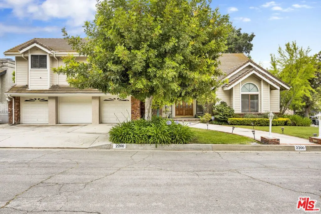 2200 Shenandoah Lane