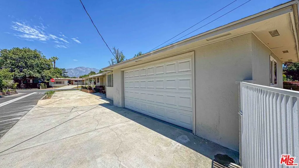 565 W El Morado Court