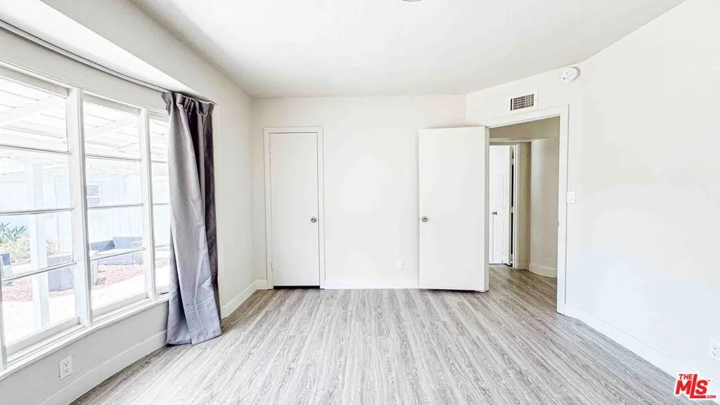 565 W El Morado Court