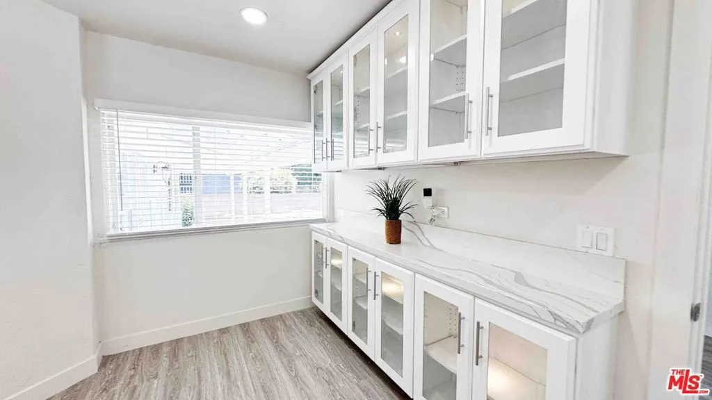 565 W El Morado Court