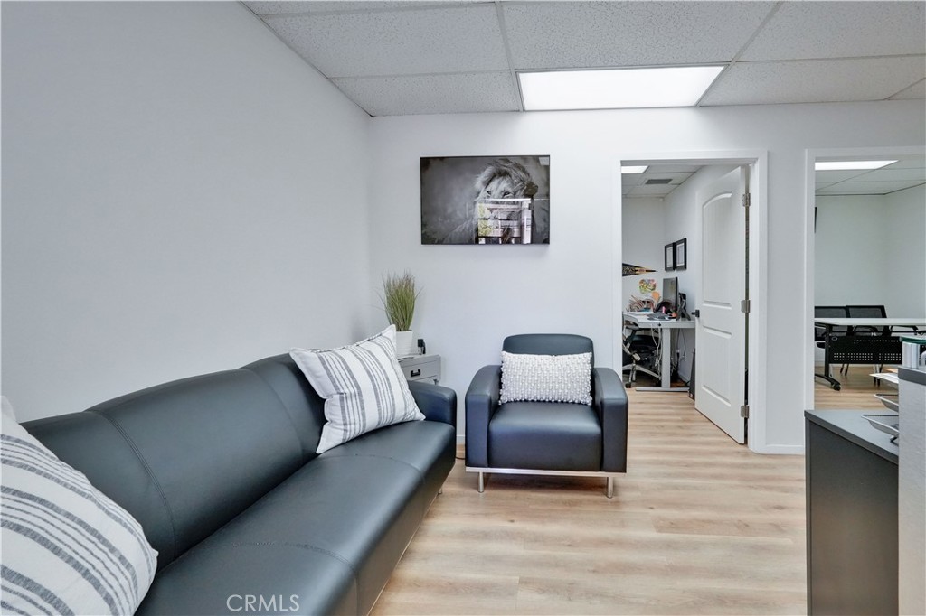 425 W Bonita Avenue