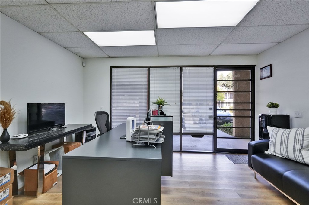 425 W Bonita Avenue