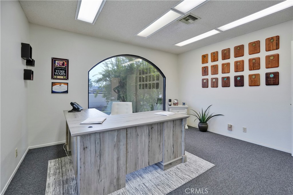 425 W Bonita Avenue