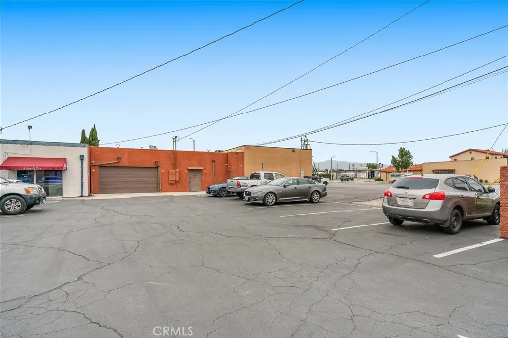 578 580 E San Bernardino Road