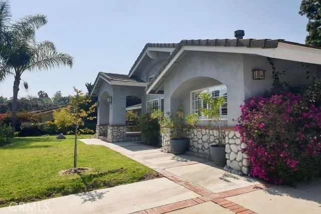 1355 Paseo Dorado