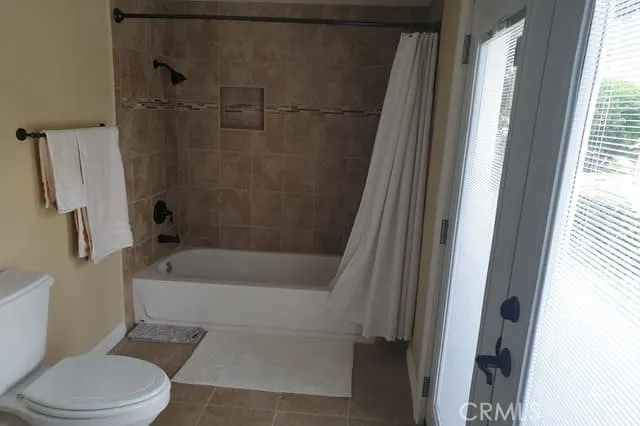 1355 Paseo Dorado