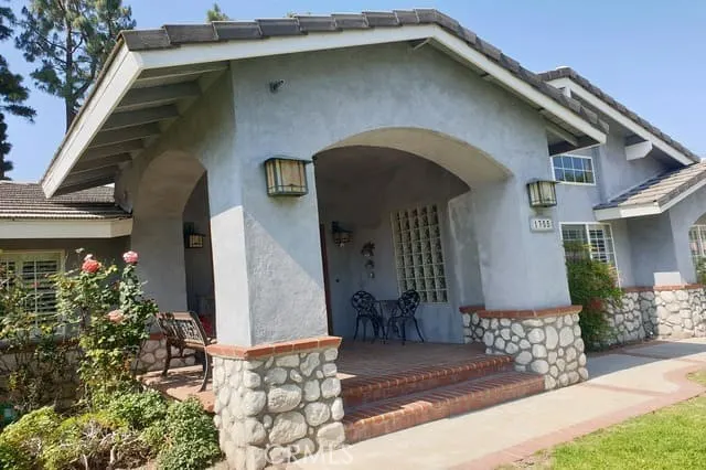 1355 Paseo Dorado