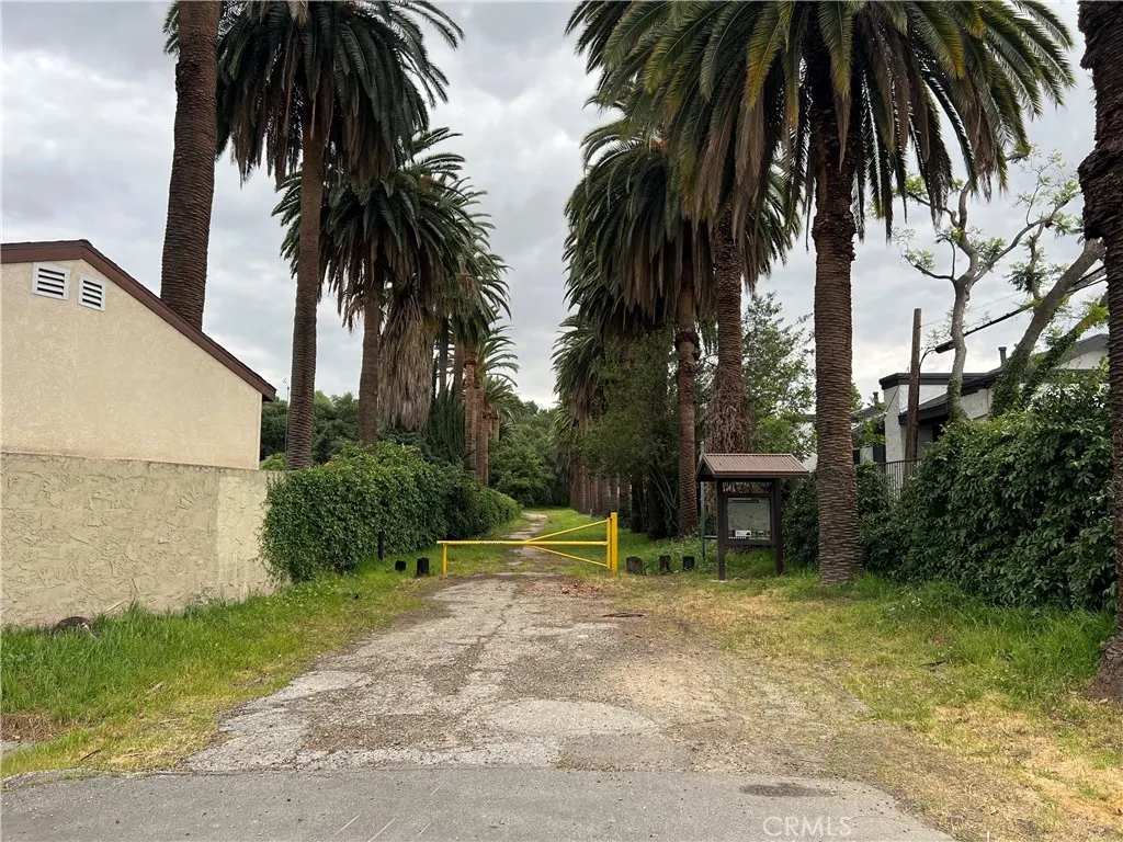 28 Oak Canyon Rd