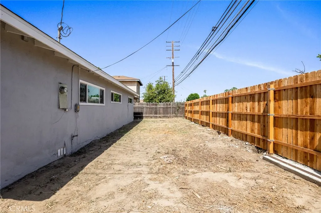 1163 W 3rd Street