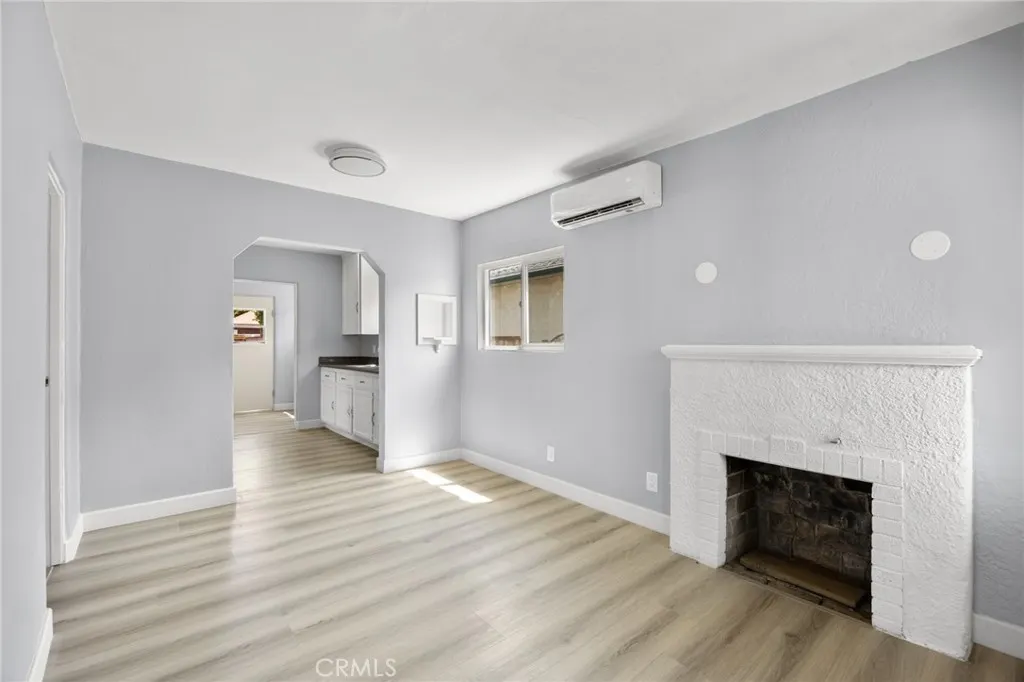1163 W 3rd Street
