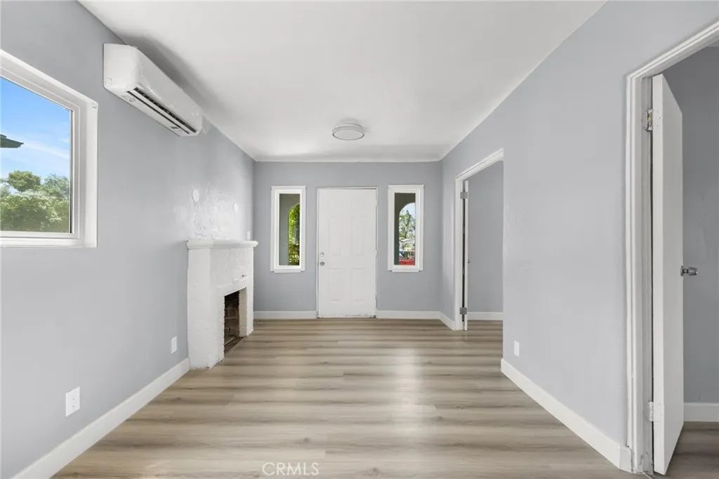 1163 W 3rd Street