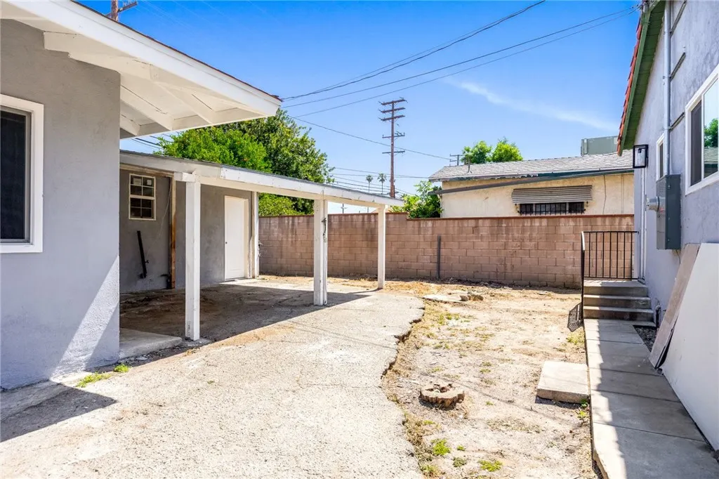 1163 W 3rd Street