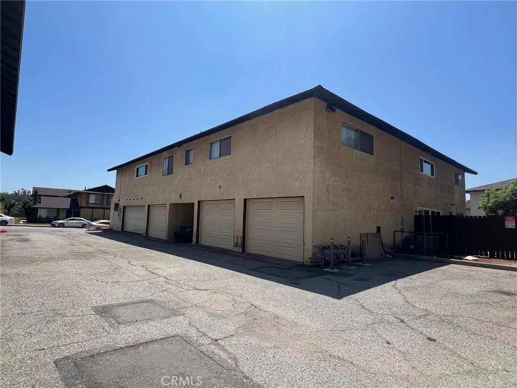 1727 E Natalie Avenue