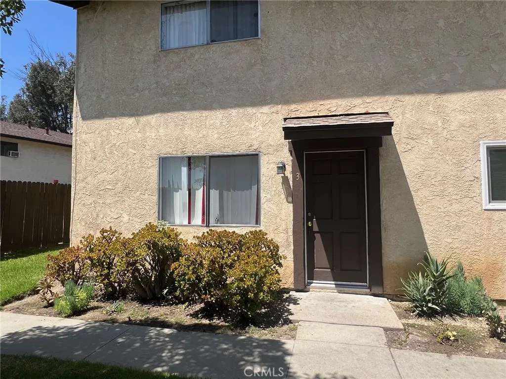 1727 E Natalie Avenue