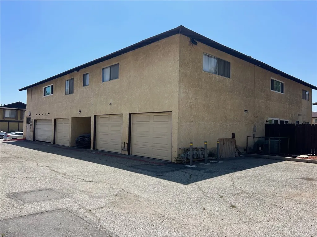 1727 E Natalie Avenue