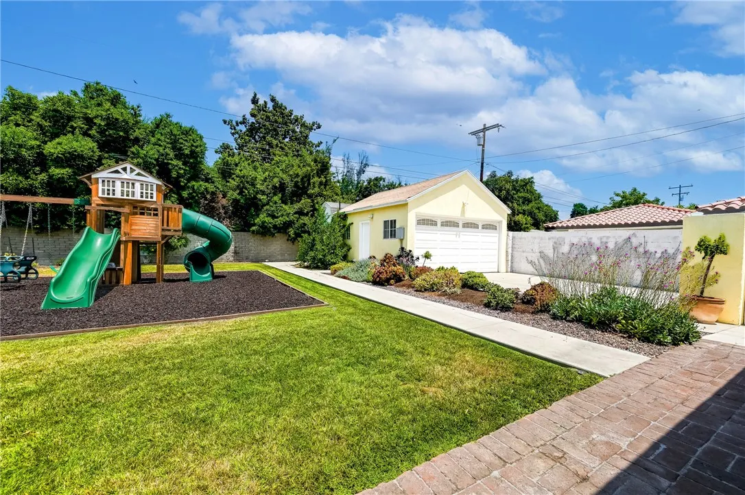 319 E Princeton Street