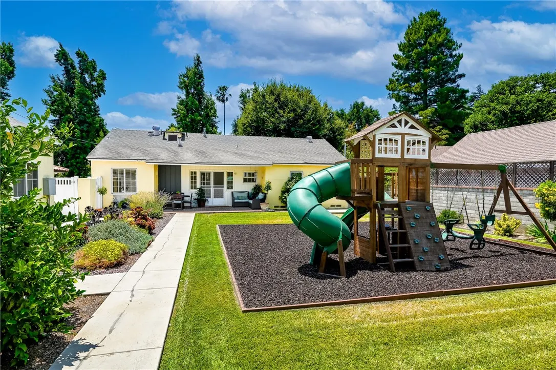 319 E Princeton Street