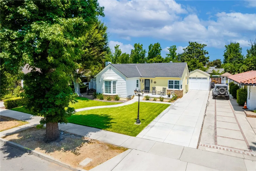 319 E Princeton Street