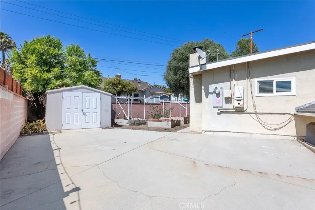 1151 E Mountain View Avenue