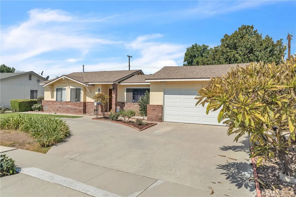 1503 S Broadmoor Avenue