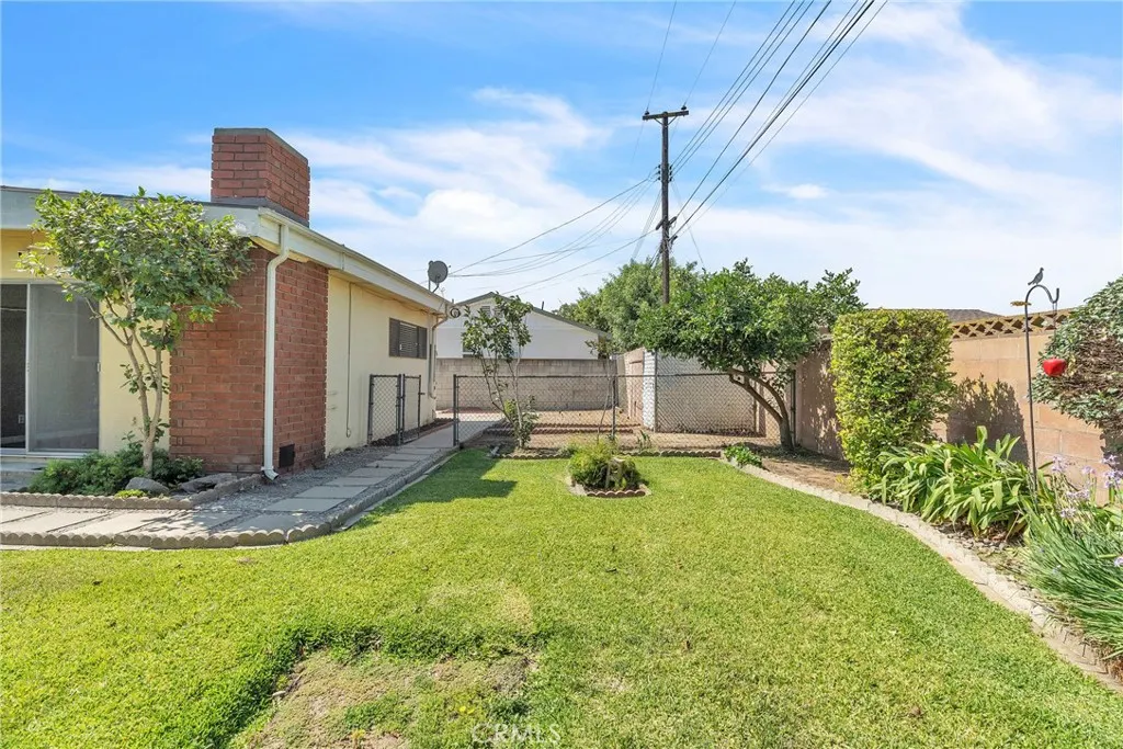 1503 S Broadmoor Avenue