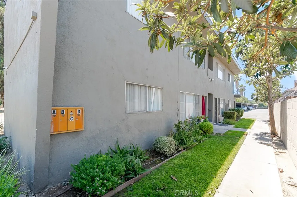 530 578 Curran Place