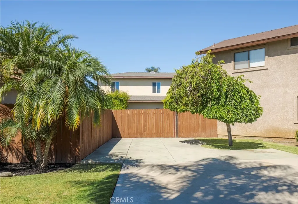 700 W 2nd Street