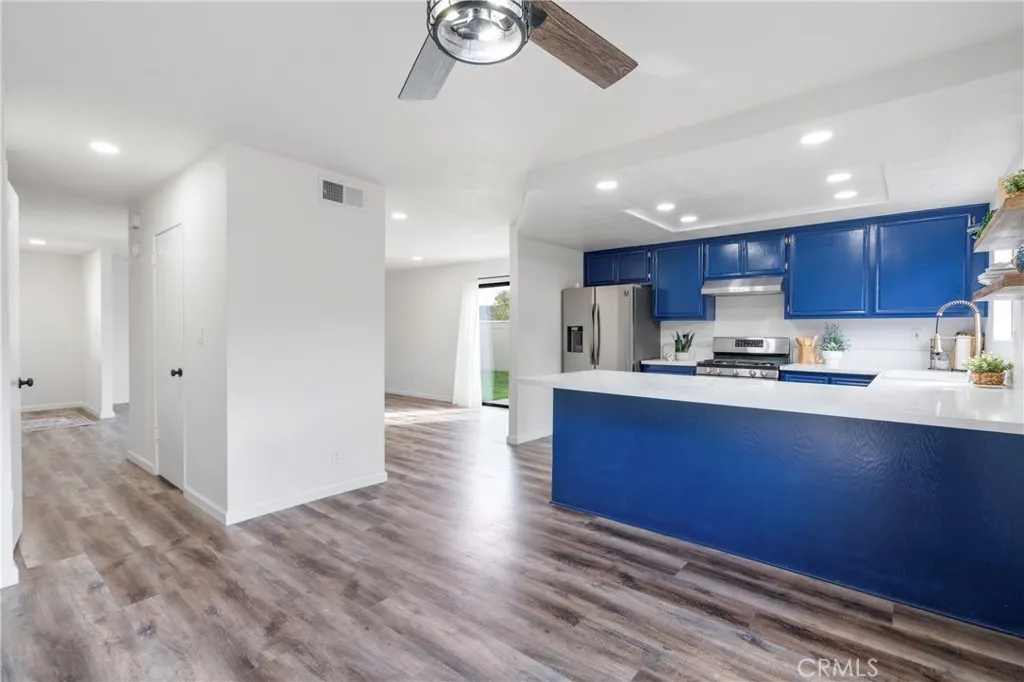 700 W 2nd Street