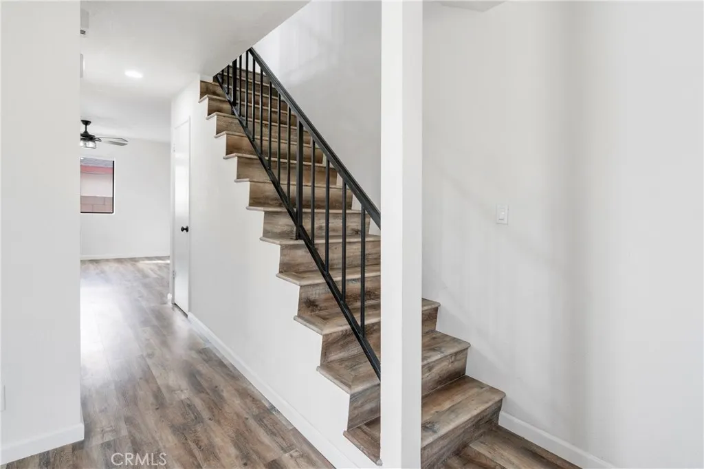 700 W 2nd Street