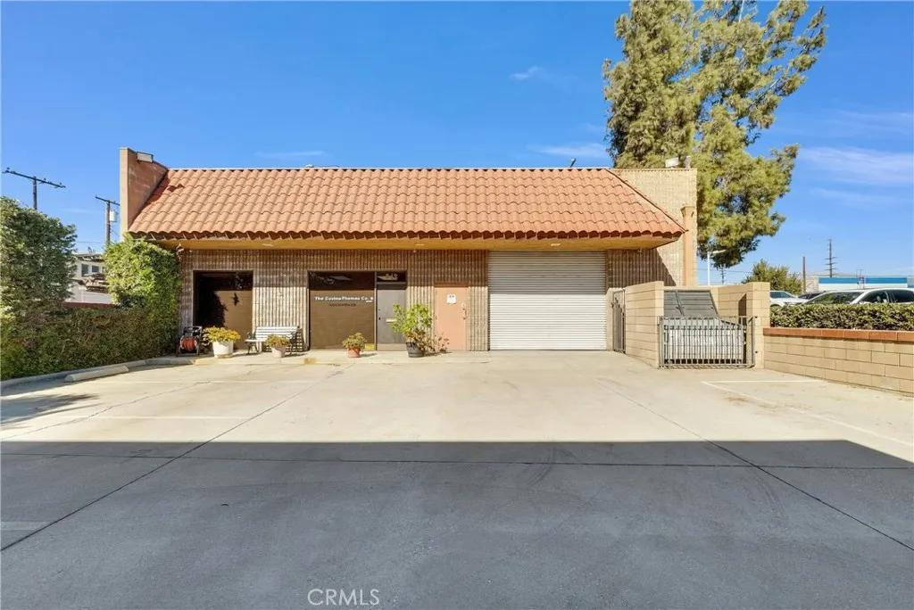 841 E San Bernardino Road