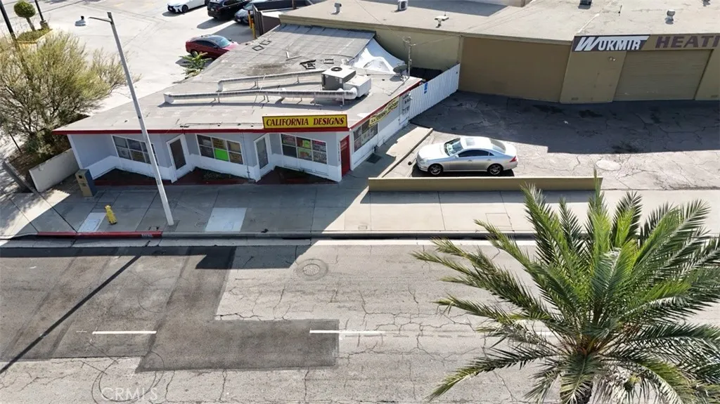 11500 Ramona Boulevard