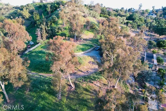 402 DE ANZA HEIGHTS  DR