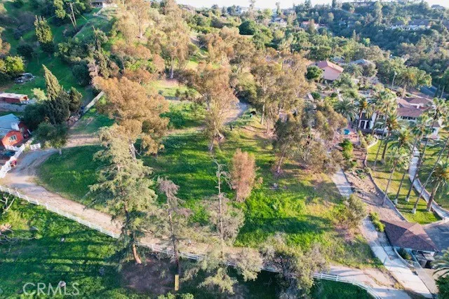 402 DE ANZA HEIGHTS  DR