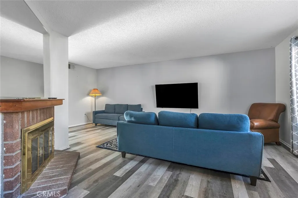 1255 Bonnie Glen Lane