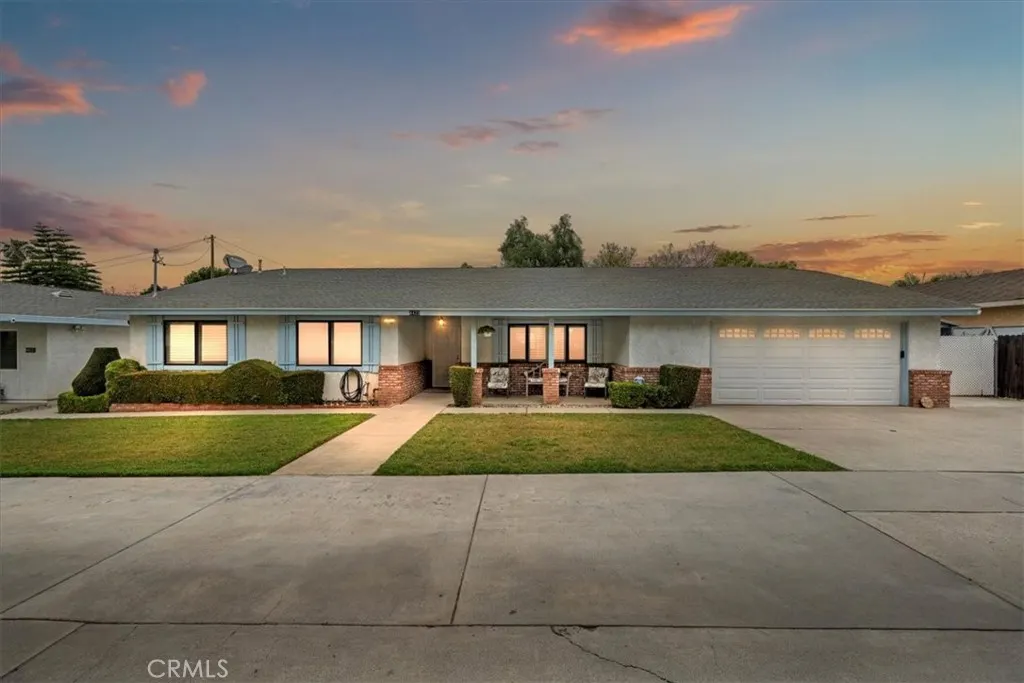 4423 N Sunflower Avenue