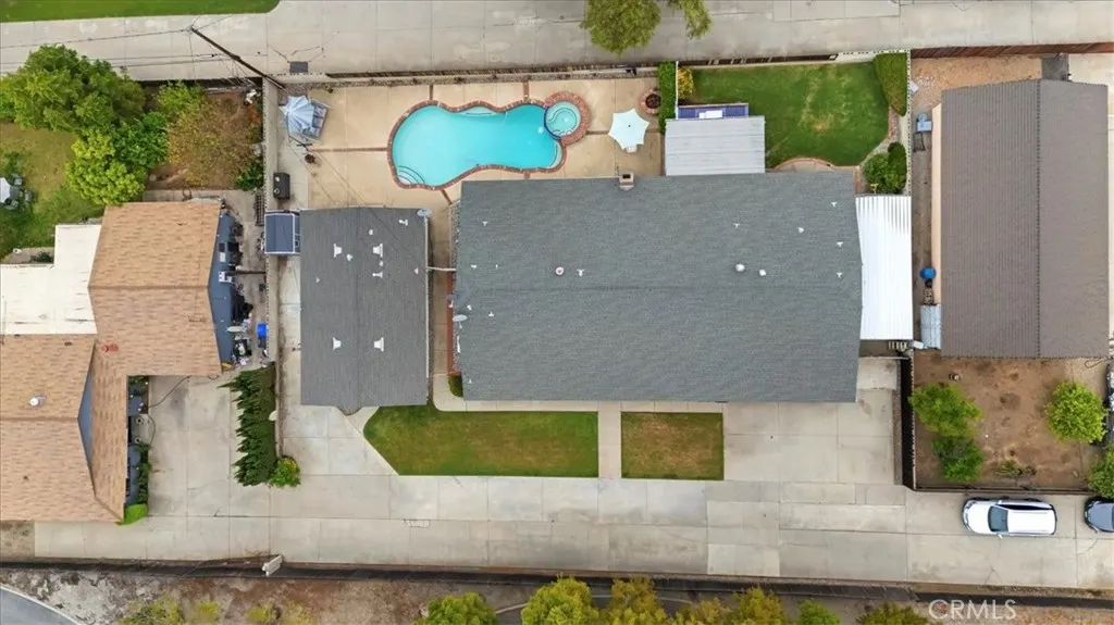 4423 N Sunflower Avenue