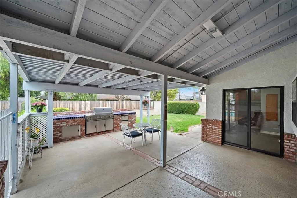 4423 N Sunflower Avenue