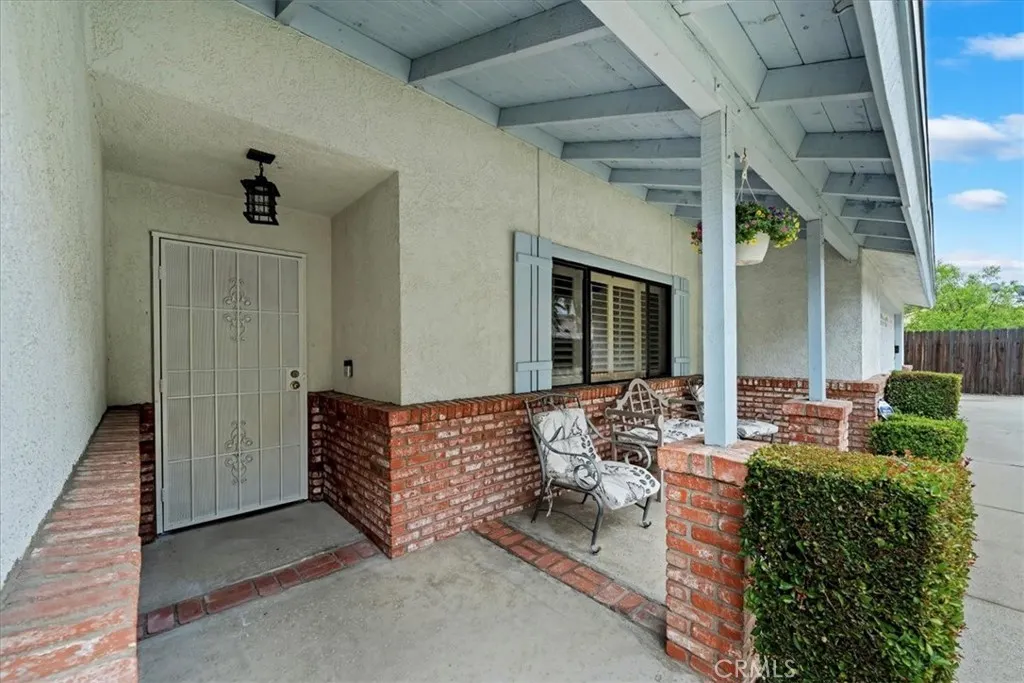 4423 N Sunflower Avenue