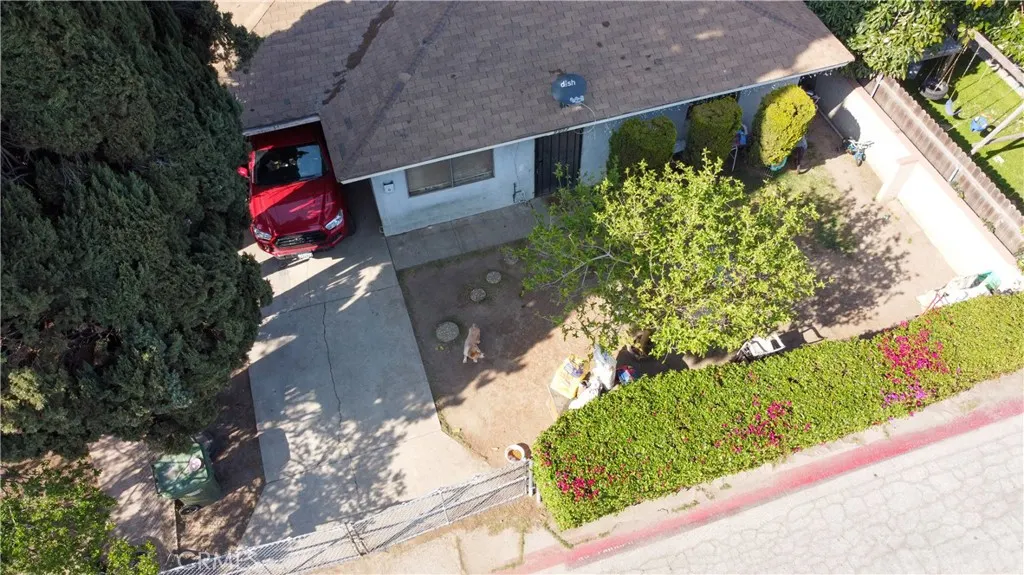 9925 Woodrich Lane