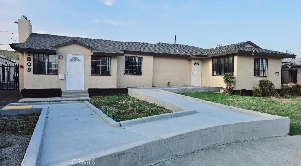 610 N Azusa Avenue