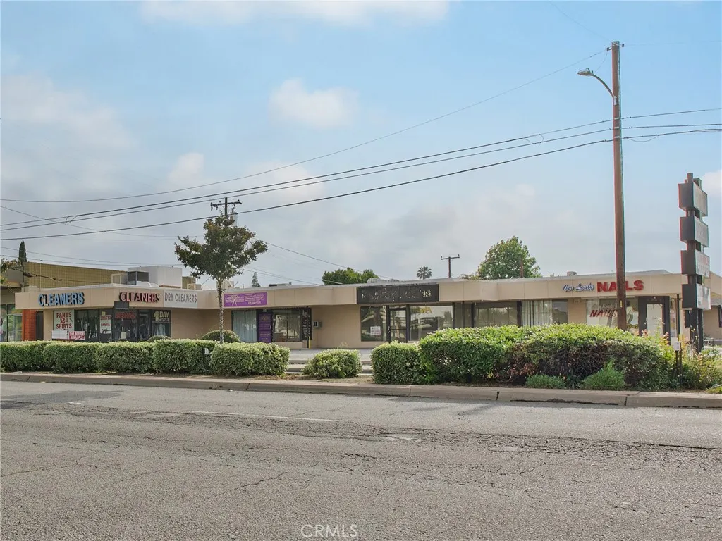 610 N Azusa Avenue
