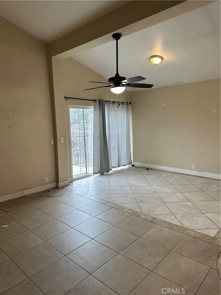 1940 E Walnut Creek