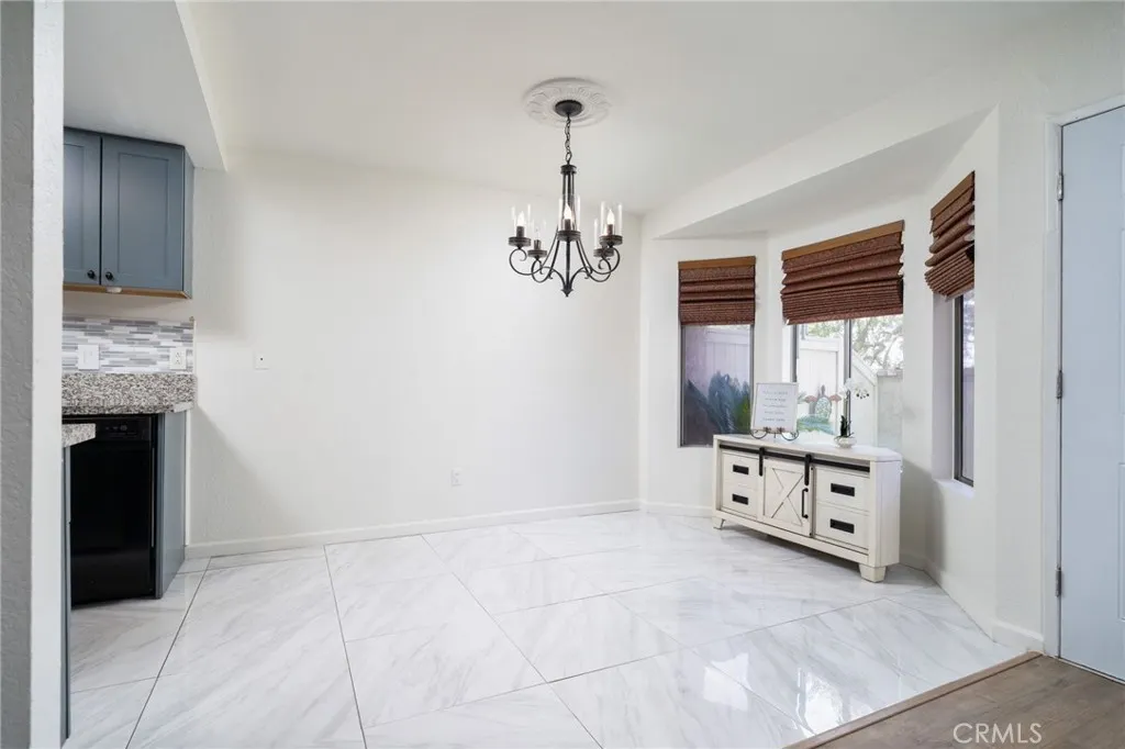 1507 Elkwood