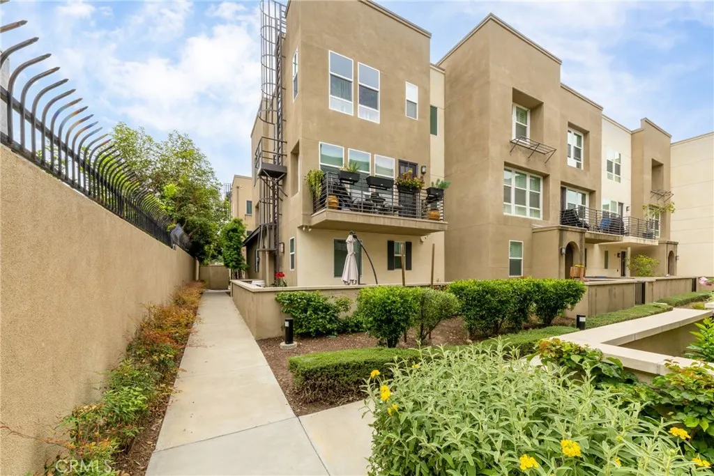 495 Andrew Drive, #G