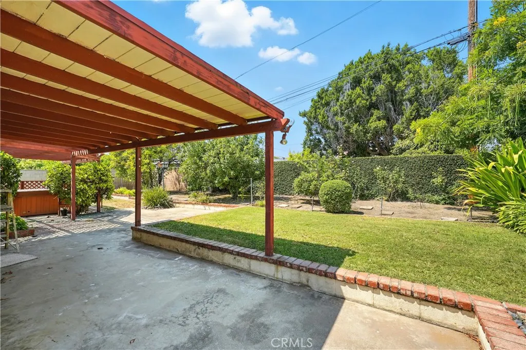 549 E Walnut Avenue