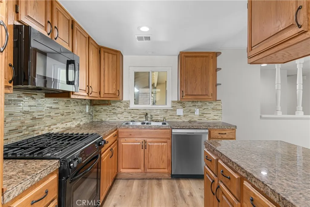 549 E Walnut Avenue