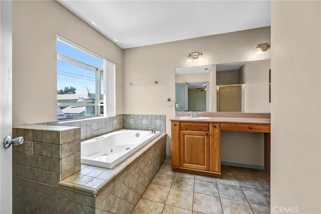 2032 Royal Oaks Drive