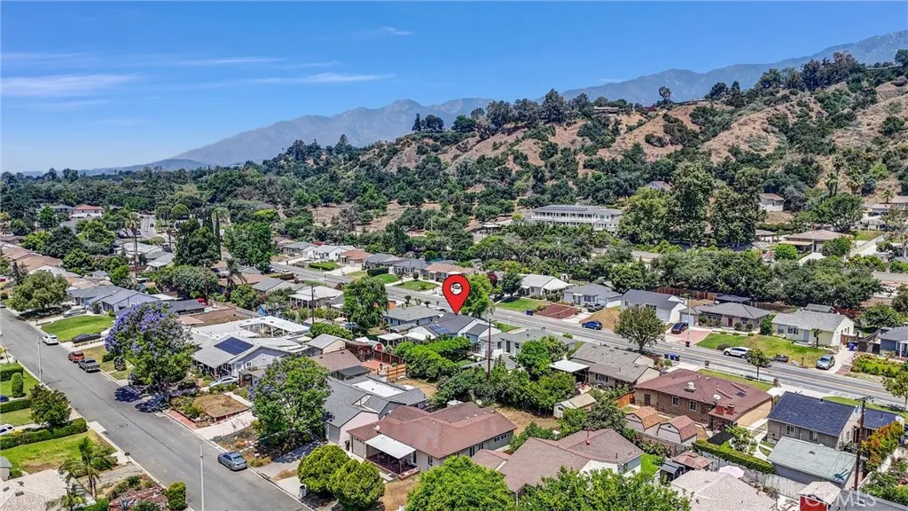 2032 Royal Oaks Drive